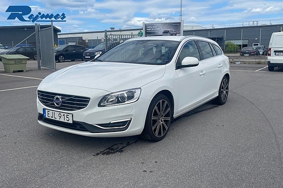 Volvo V60 9 of 16