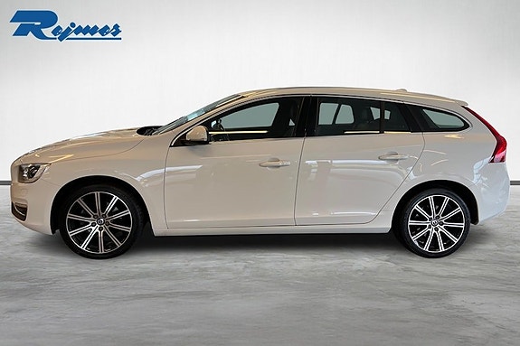Volvo V60 5 of 16