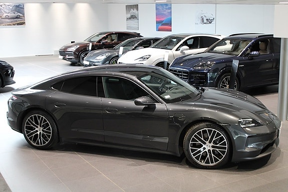 Porsche Taycan 2 of 5