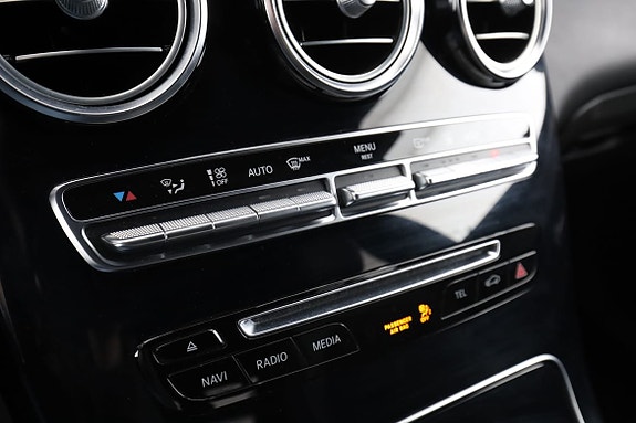 Mercedes-Benz GLC220 d 25 of 30