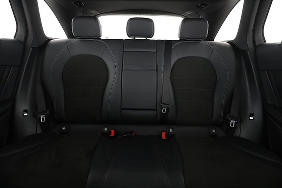 Mercedes-Benz GLC220 d 16 of 30