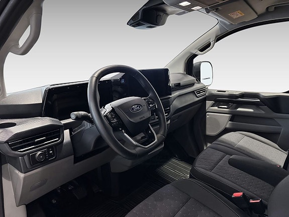 Ford Transit Custom 10 of 14