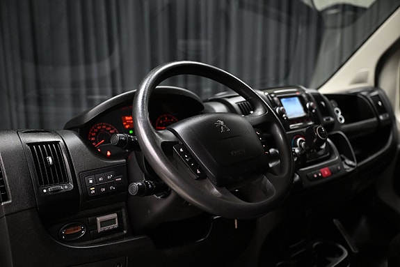 Peugeot Boxer 22 of 30