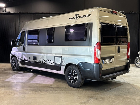 VANTourer 600 Långbäddar Automat/Dieselvärmare/Inverter/Offgrid 4 of 5