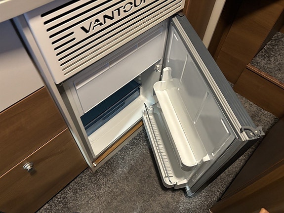 VANTourer 600 Långbäddar Automat/Dieselvärmare/Inverter/Offgrid 10 of 27