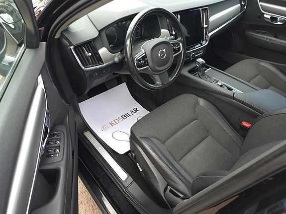 Volvo V90 9 of 13