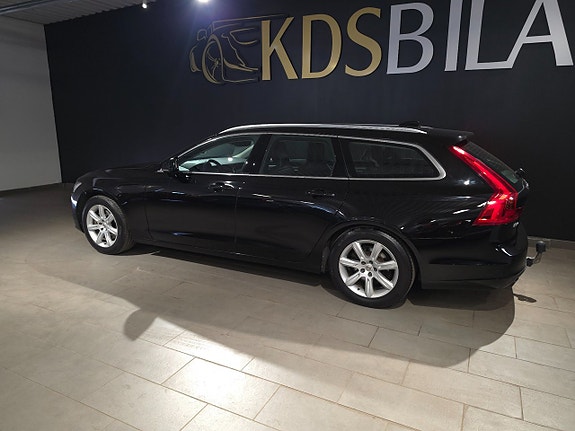 Volvo V90 3 of 5