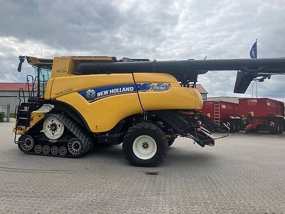 New Holland CR 10.90 3 of 5