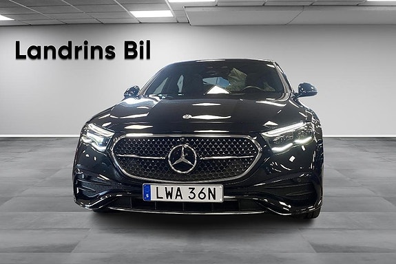 Mercedes-Benz E220 d 2 of 15