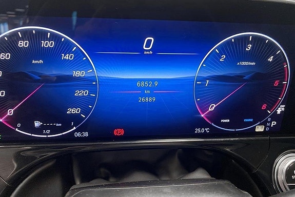 Mercedes-Benz E220 d 10 of 15