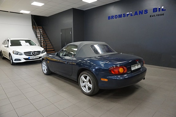Mazda MX-5 15 of 18