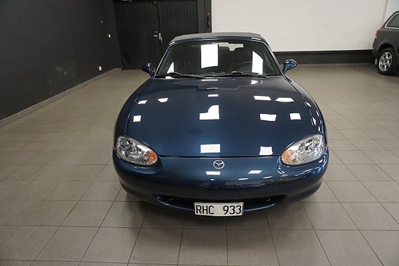 Mazda MX-5 13 of 18