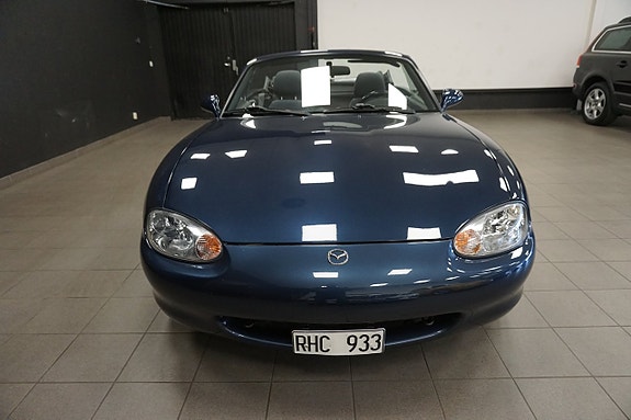Mazda MX-5 3 of 5