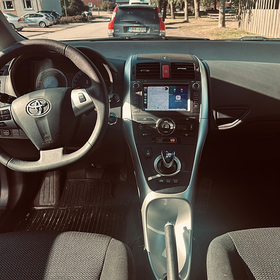 Toyota Auris 5 of 6