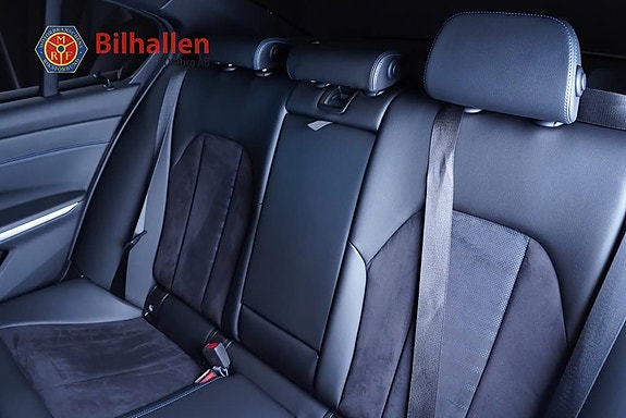 BMW 330e 15 of 19