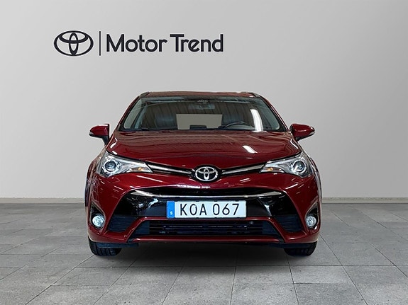 Toyota Avensis 5 of 5