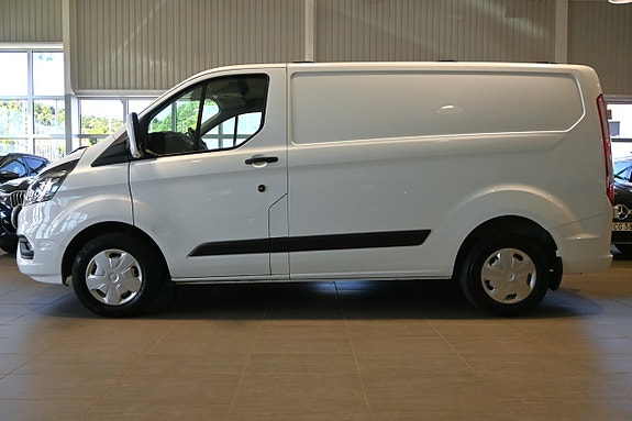 Ford Transit Custom 2 of 5