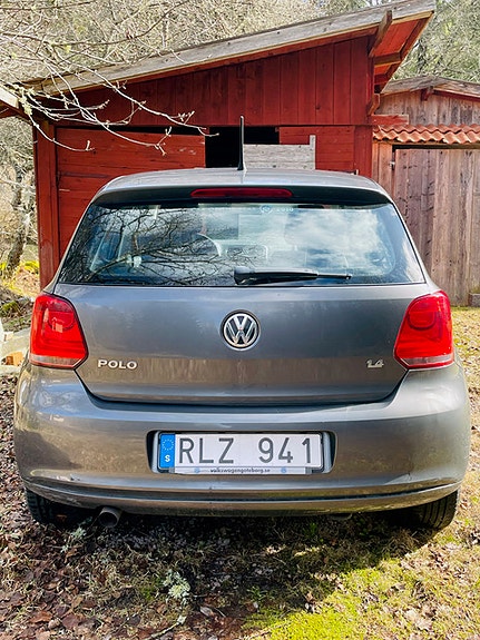 Volkswagen Polo 2 of 2