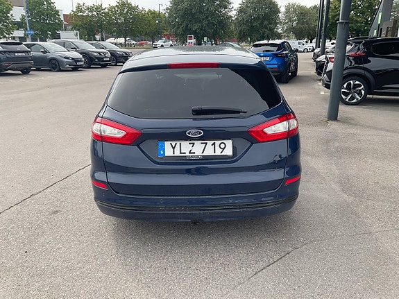 Ford Mondeo 3 of 4
