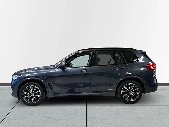 BMW X5 3 of 5