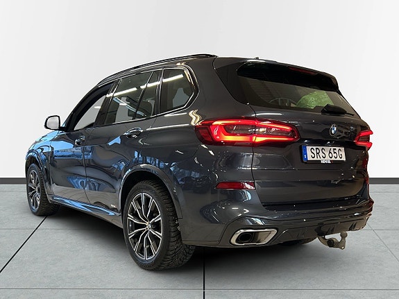 BMW X5 4 of 5