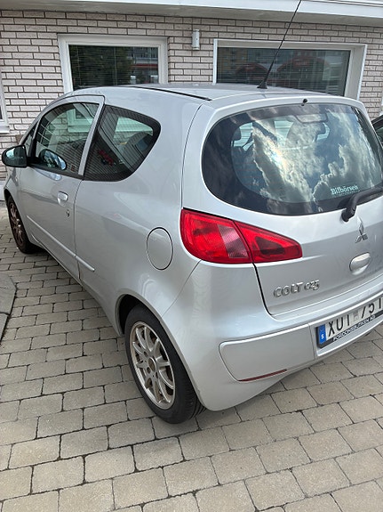 Mitsubishi Colt 3 of 4