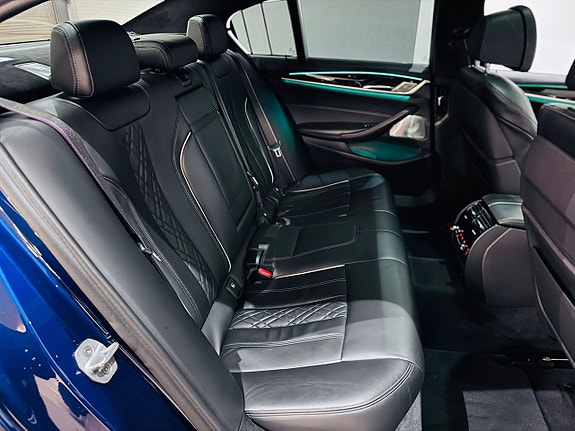 BMW M550i 8 of 27