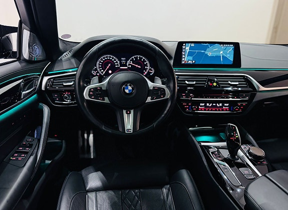 BMW M550i 25 of 27