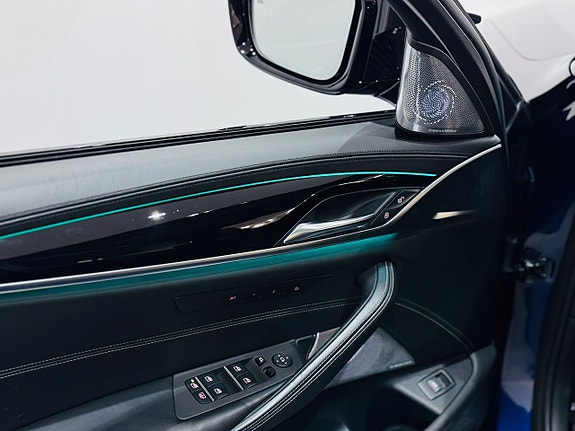 BMW M550i 12 of 27