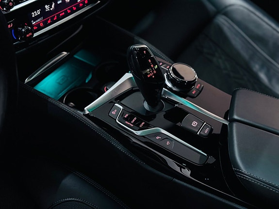 BMW M550i 14 of 27