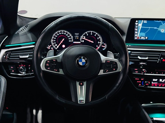BMW M550i 24 of 27
