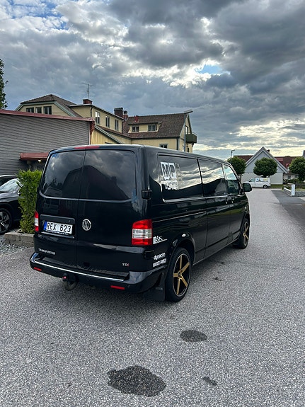 Volkswagen Transporter 3 of 5