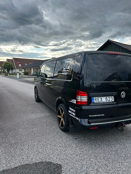 Volkswagen Transporter 2 of 5