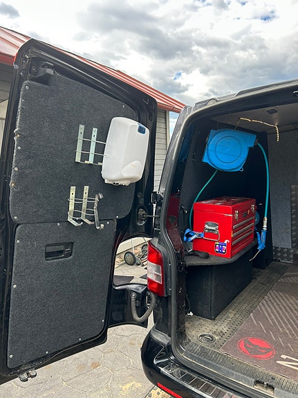 Volkswagen Transporter 7 of 9