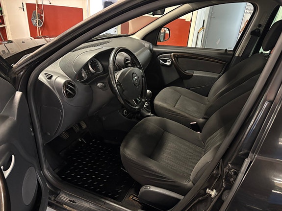 Dacia Duster 5 of 5