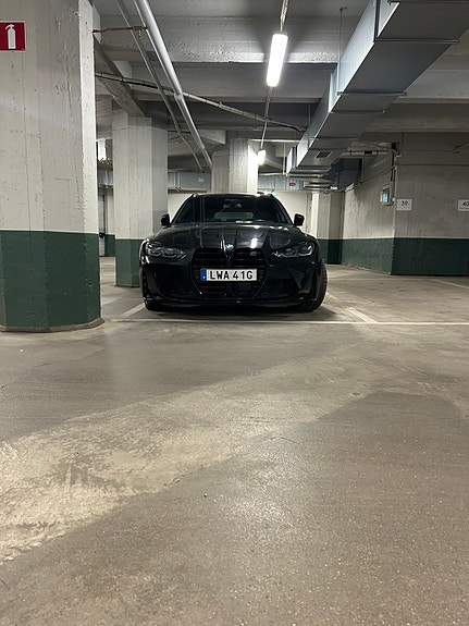 BMW M3 2 of 5