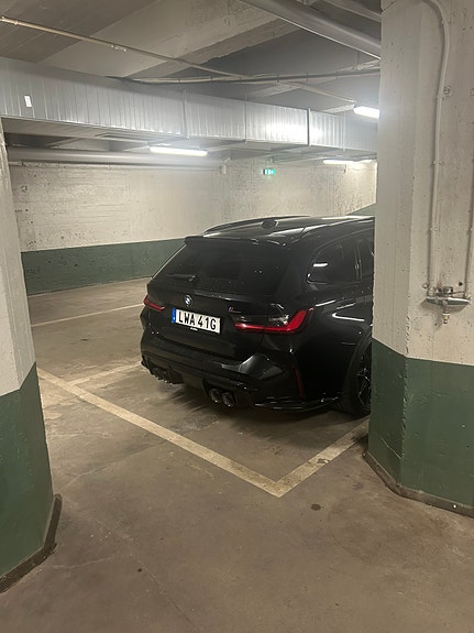 BMW M3 3 of 5