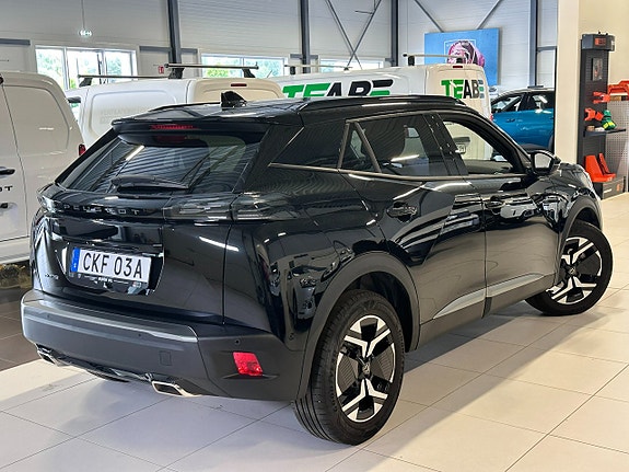 Peugeot 2008 4 of 5