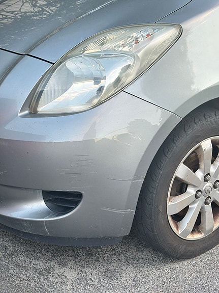 Toyota Yaris 9 of 11
