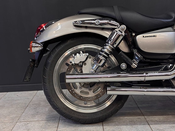 Kawasaki Vulcan 1500 Meanstreak / Vance & Hines 5 of 22