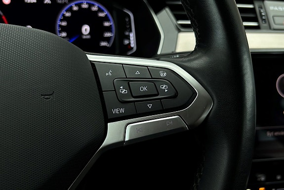 Volkswagen Passat 29 of 30