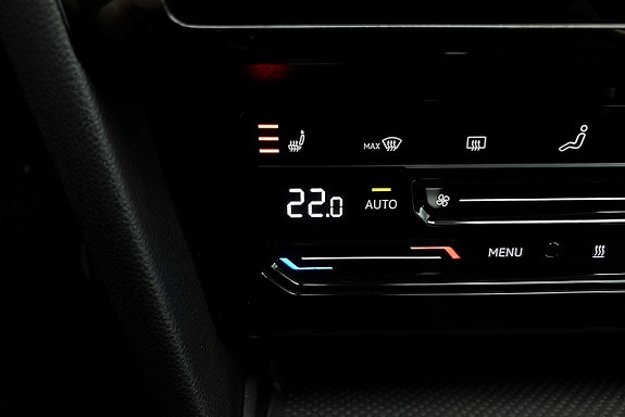 Volkswagen Passat 20 of 30