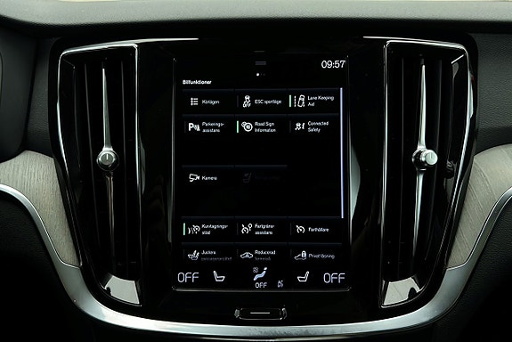 Volvo V60 Cross Country 27 of 30