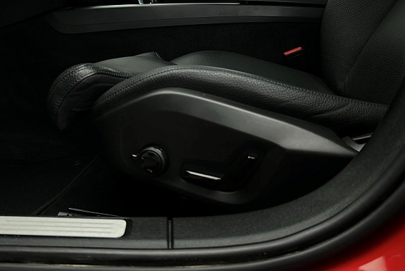 Volvo V60 Cross Country 18 of 30