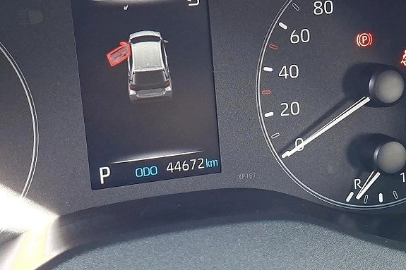 Toyota Yaris 13 of 13
