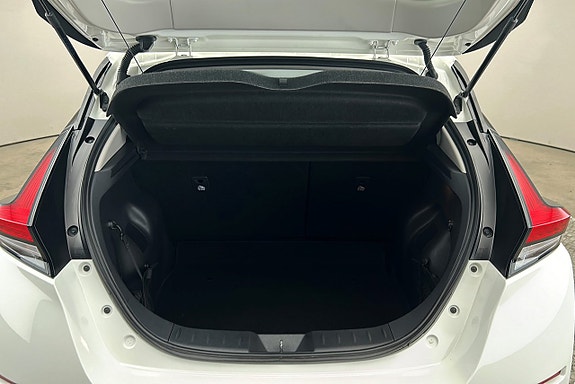 Nissan Leaf 14 of 24