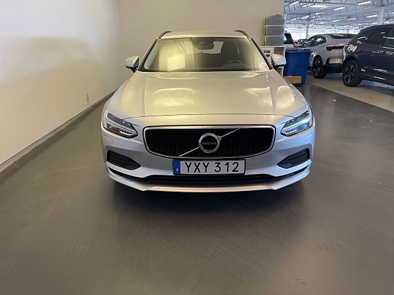 Volvo V90 8 of 13
