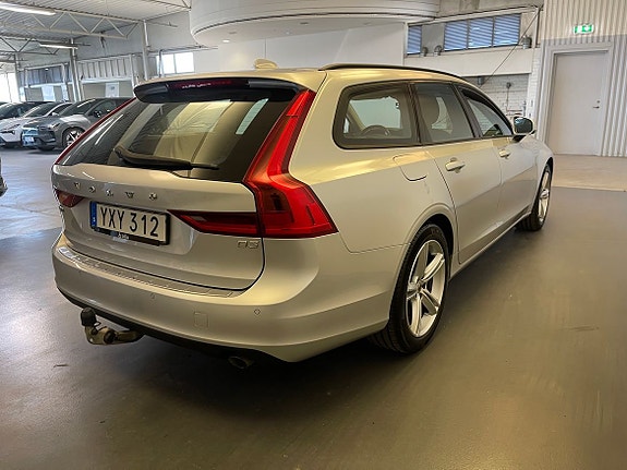 Volvo V90 6 of 13