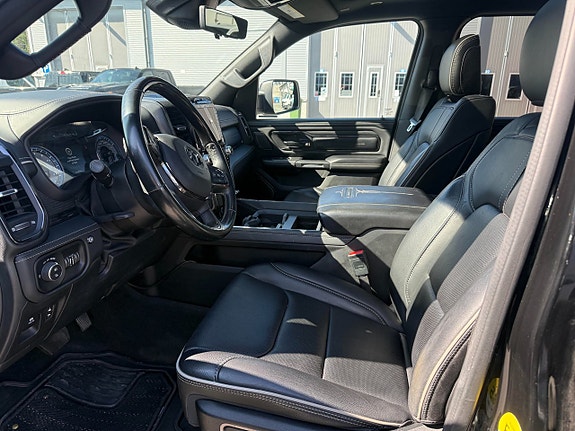 Dodge RAM 1500 4 of 5
