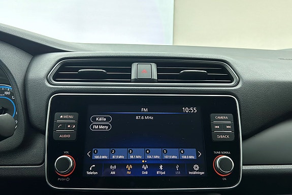 Nissan Leaf 8 of 24